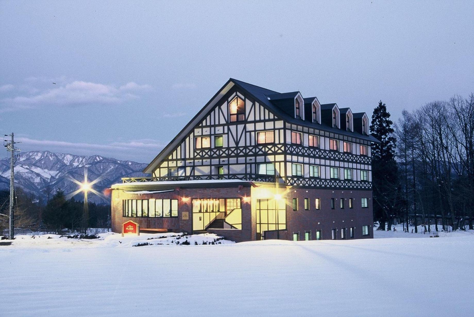 Hakuba Yamano Hotel Экстерьер фото