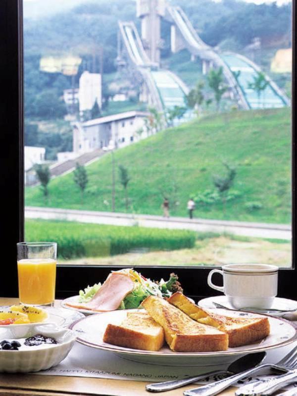 Hakuba Yamano Hotel Экстерьер фото
